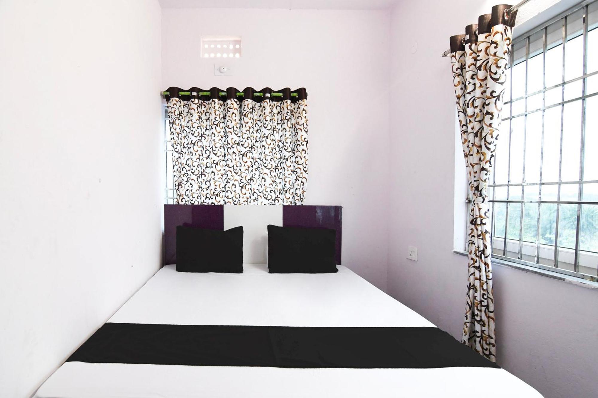 Hotel O Silk City Palace Brahmapur Екстериор снимка