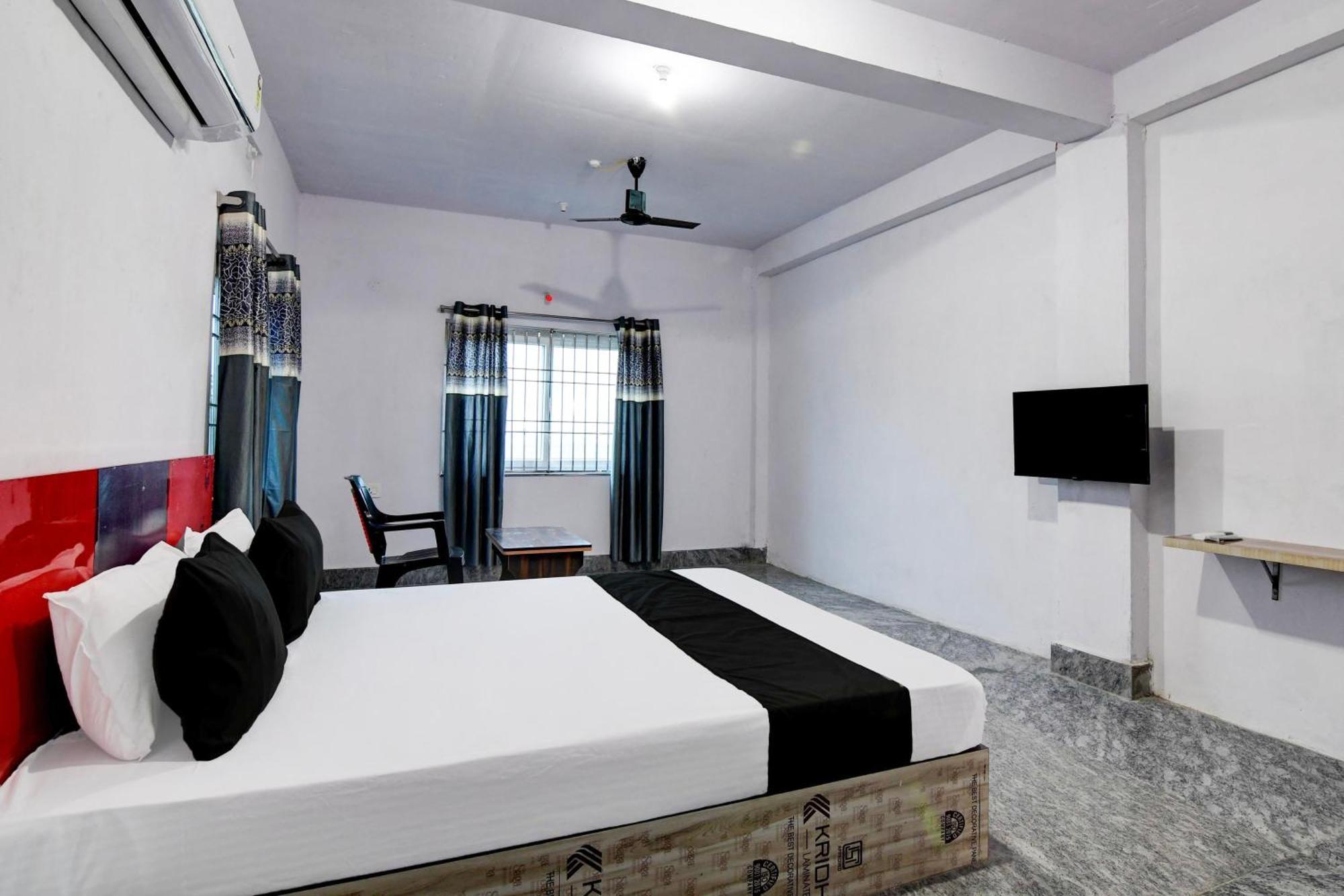 Hotel O Silk City Palace Brahmapur Екстериор снимка