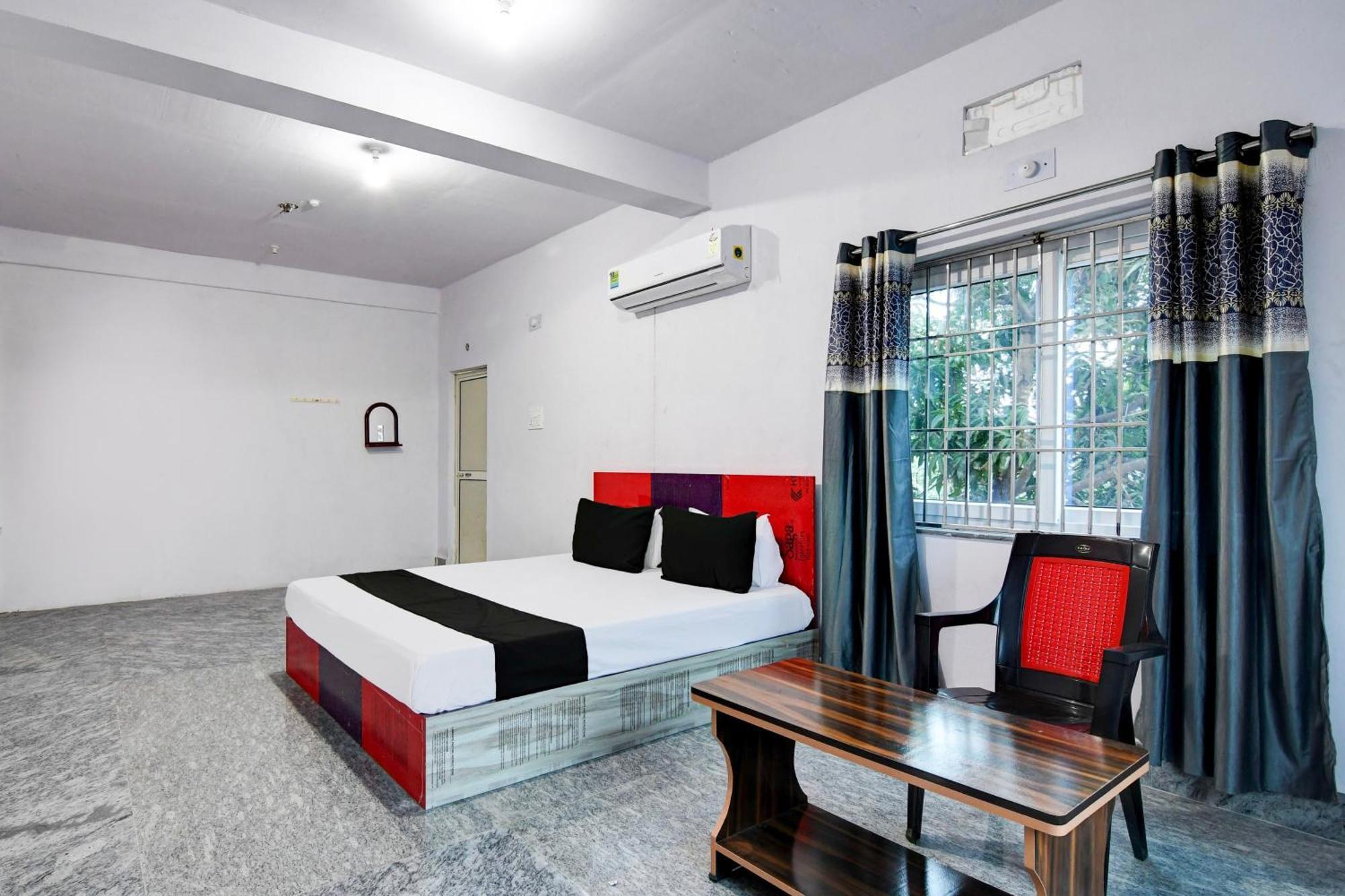 Hotel O Silk City Palace Brahmapur Екстериор снимка