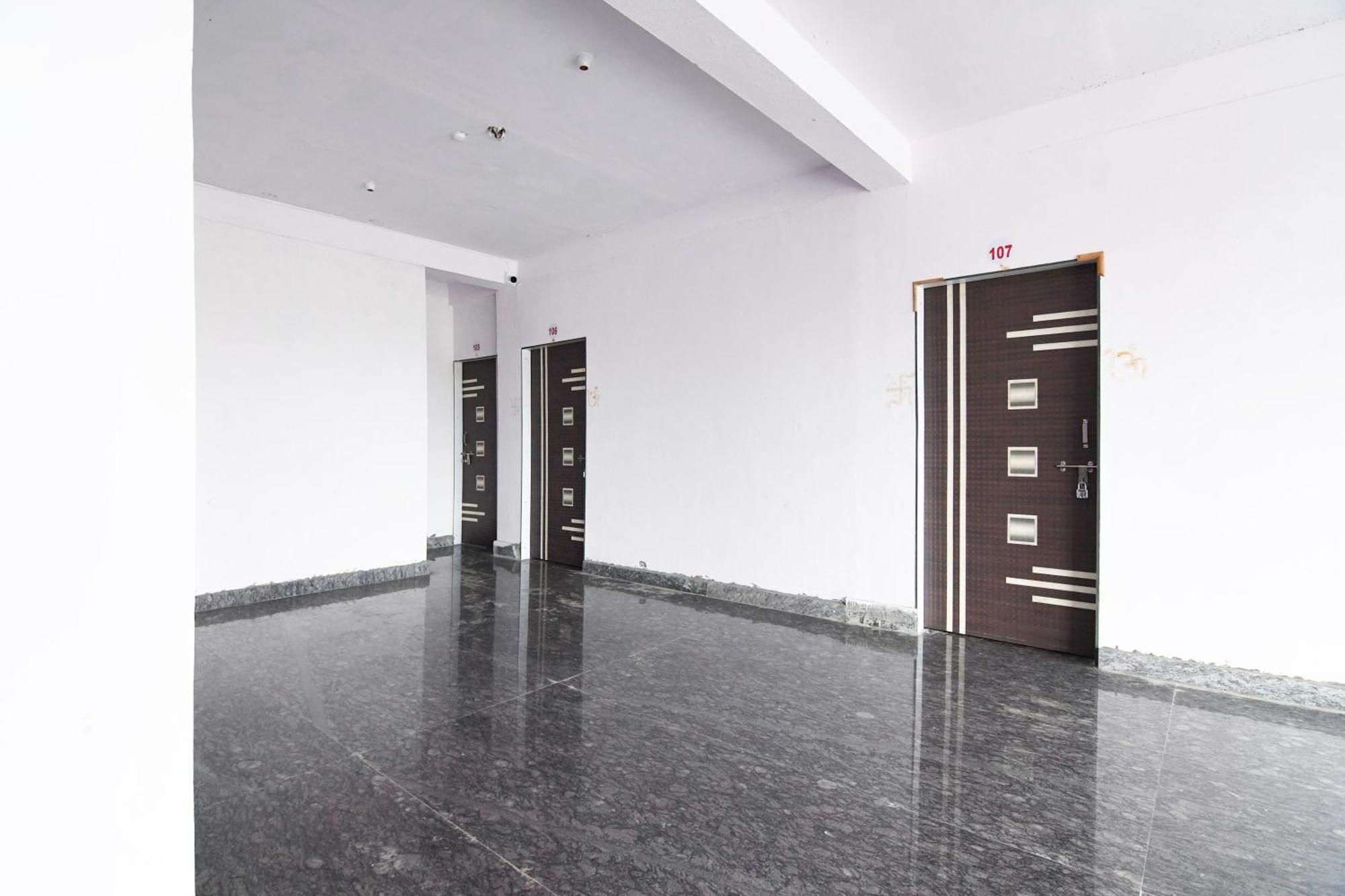Hotel O Silk City Palace Brahmapur Екстериор снимка