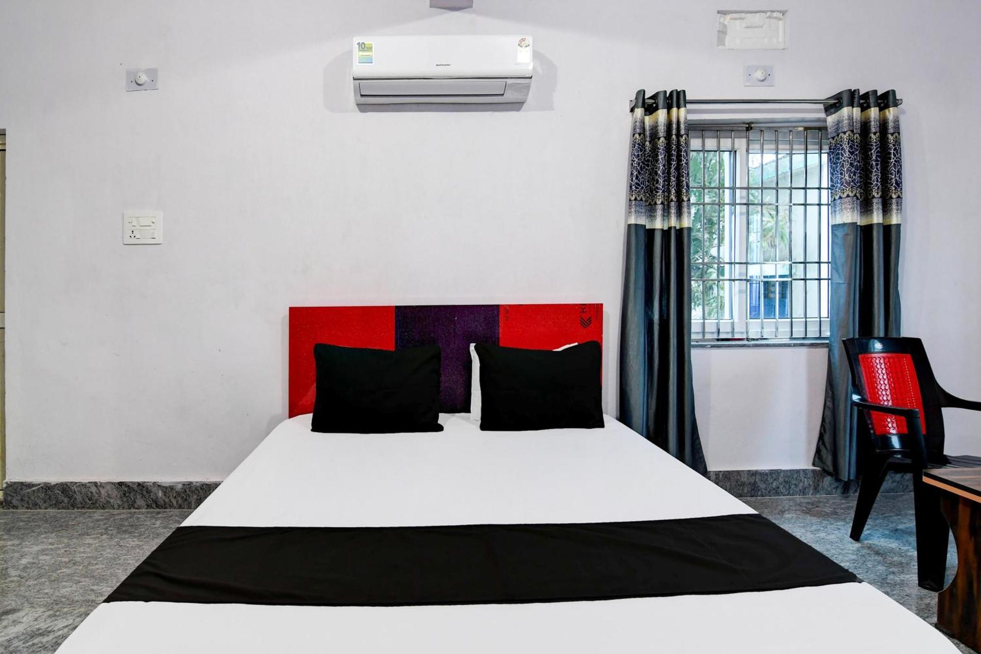 Hotel O Silk City Palace Brahmapur Екстериор снимка