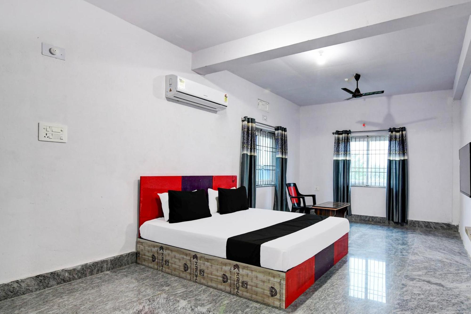 Hotel O Silk City Palace Brahmapur Екстериор снимка