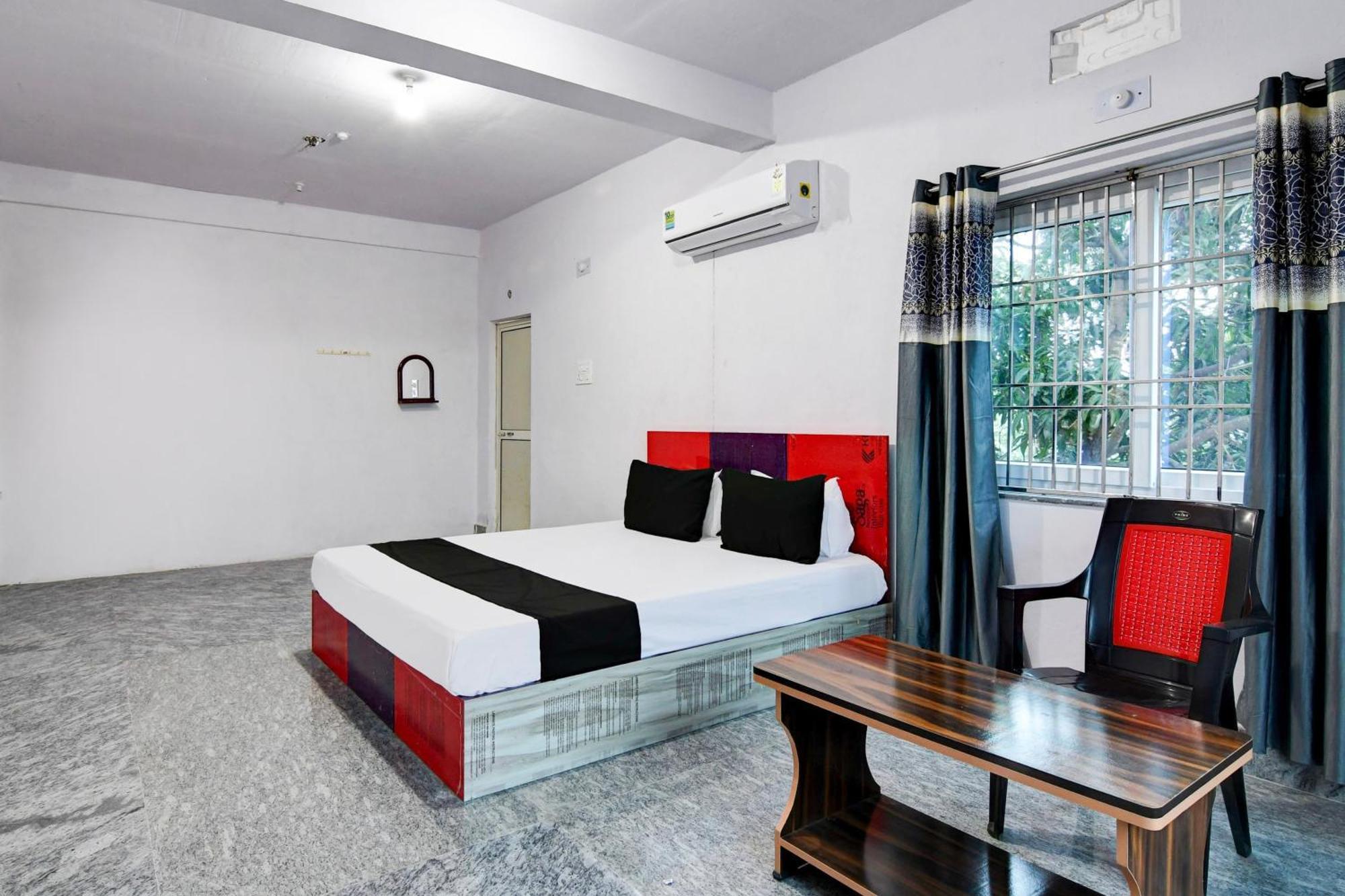 Hotel O Silk City Palace Brahmapur Екстериор снимка